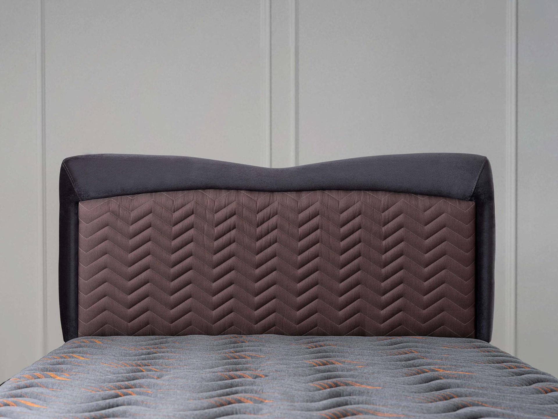 AVENTUS BED BASE HEADBOARD SET