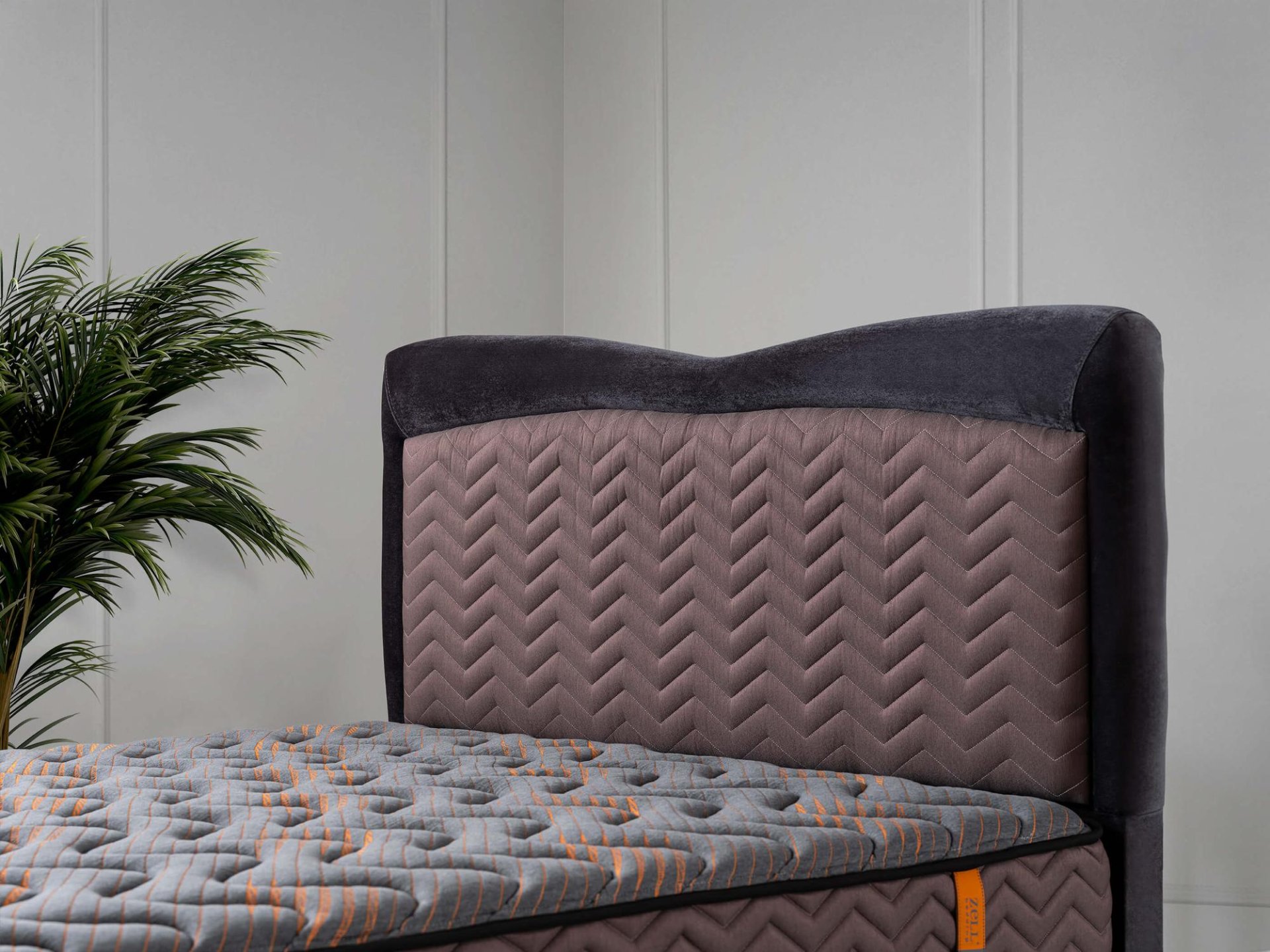 AVENTUS BED BASE HEADBOARD SET